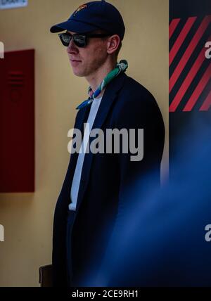 FLORENZ, Italien - Juni 11 2019: Männer auf der Straße in Florenz. Stockfoto