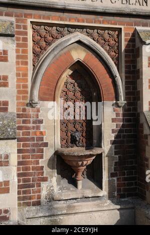 Der Jubilee Clock Tower, Newmarket, Suffolk, wurde 1890 eröffnet und per öffentliches Abonnement bezahlt. Stockfoto