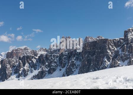 Die Dolomitenberge beim Giau-Pass. Blick auf den Monte Croda Lago - Giau Pass, Dolomiten, Italien Stockfoto