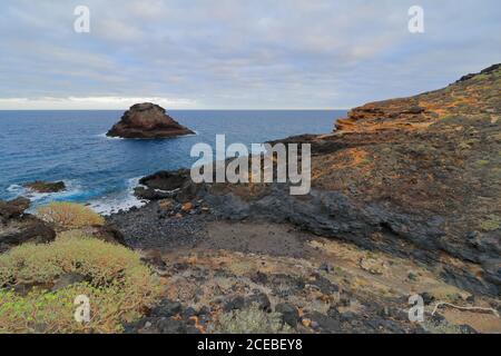 Strand von Los Roques de Fasnia, Teneriffa, Kanarische Inseln, Spanien. Stockfoto