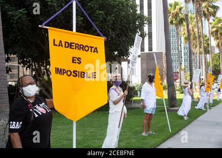 Long Beach, CA, USA - Long Beach Stimmrecht 100 Stille Sentinels hundertjährige Feier am Tag der Gleichstellung der Frauen, 26. August 2020, zur Feier des 100 Stockfoto