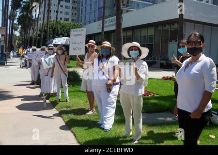 Long Beach, CA, USA - Long Beach Stimmrecht 100 Stille Sentinels hundertjährige Feier am Tag der Gleichstellung der Frauen, 26. August 2020, zur Feier des 100 Stockfoto