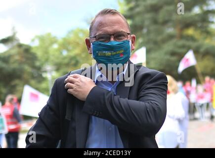 Potsdam, Deutschland. September 2020. Frank Werneke, Vorsitzender von Verdi, kommt zur Tarifverhandlungen 2020 im öffentlichen Sektor von Bund und Kommunen. Quelle: Britta Pedersen/dpa-Zentralbild/dpa/Alamy Live News Stockfoto