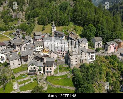 Das Dorf Fusio auf Maggia Tal in der italienischen Teil der Schweiz Stockfoto