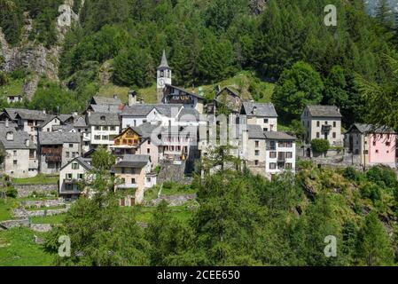 Das Dorf Fusio auf Maggia Tal in der italienischen Teil der Schweiz Stockfoto