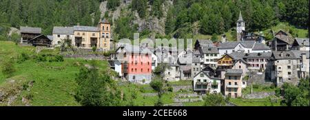 Das Dorf Fusio auf Maggia Tal in der italienischen Teil der Schweiz Stockfoto