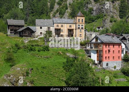 Das Dorf Fusio auf Maggia Tal in der italienischen Teil der Schweiz Stockfoto