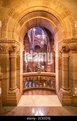 ALBANY, NEW YORK - 6. Oktober 2016: die großen westlichen Treppe von der New York State Capitol Building. Stockfoto