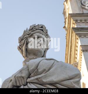 Dante Alighieri Statue in Florenz Stockfoto