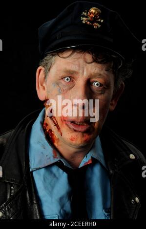 Zombie-Portrait aufgenommen während des Events „Beach of the Dead“ in Brighton Portrait-Fotografie des in brighton ansässigen Fotografen Danny Fitzpatrick. Unternehmen Stockfoto