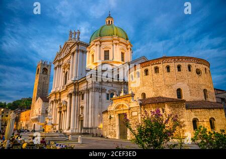 Kathedrale Santa Maria Assunta, Duomo Nuovo und Duomo Vecchio La Rotonda, Neue und Alte Kathedrale römisch-katholische Kirche, Piazza Paolo VI Platz, Brescia Stadtzentrum historischen Zentrum, Lombardei, Norditalien Stockfoto