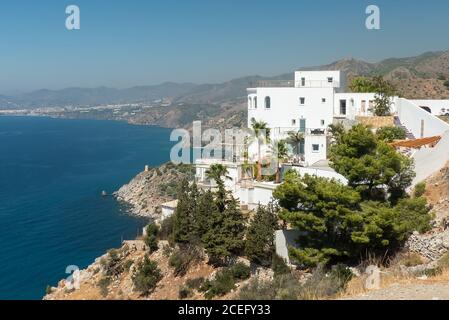 Andalusien in Spanien: Die zerklüftete Küste zwischen La Herradura und Nerja Stockfoto