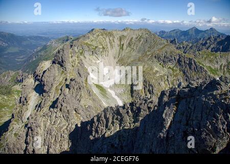 Blick von Východná-Vysoká auf den wilden Turm und den Marmot-Gipfel in der Hohen Tatra, Slowakei Stockfoto