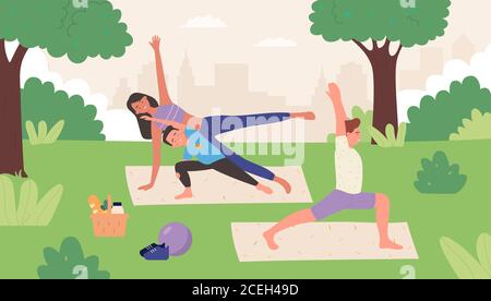 Familie Yoga im Sommer Park im Freien flache Vektor Illustration. Cartoon glückliche Familie Menschen tun Asana zusammen, Vater Mutter Kind Yoga-Posen praktizieren, meditieren zusammen. Gesunder Lebensstil Hintergrund Stock Vektor