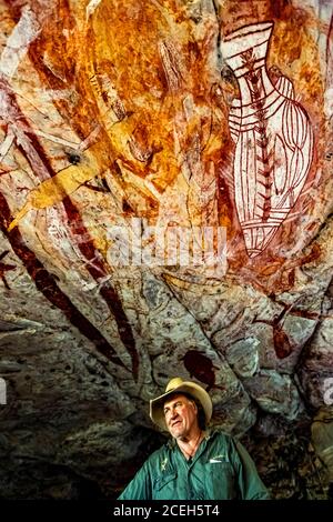 Aboriginal Rock Painting Safari mit Sab Lord Stockfoto