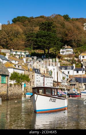 Polperro Hafen im Südosten Cornwall Stockfoto