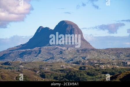 Blick auf den Suilven Berg in Assynt Coigach Region Sutherland, Nordwesten Schottland Großbritannien Stockfoto