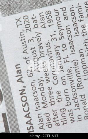 Die jüngsten Nachrufe in der Austin American-Statesman Zeitung zeigen COVID-19 und die Pandemie als primäre Todesursache für ihre Lieben. Am 1. September 2020 gab es in Texas 12,779 von 633,000 landesweit in Texas verendeten Fällen. Stockfoto