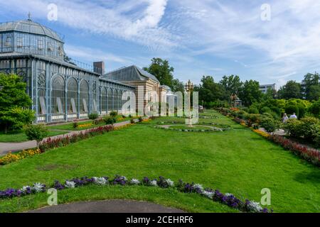 Stuttgart, BW - 20. Juli 2020: Das schöne Gelände des Zoologischen und Botanischen Gartens der Wilhelma in Stuttgart Stockfoto