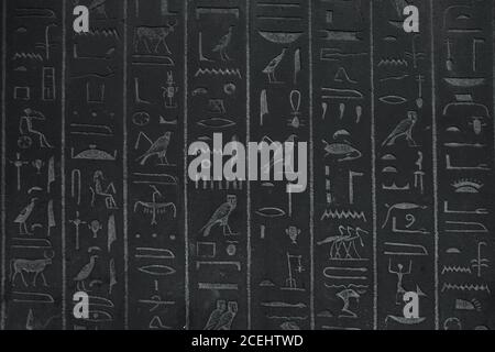 Alte ägypten Hieroglyphen auf dem Stein in BRITISH MUSEUM, London, Großbritannien geschnitzt Stockfoto