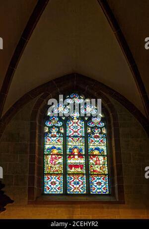 Buntglasfenster; Jesus am Tisch, Kunst, Basler Münster; mittelalterliche Kathedrale; alt; evangelische Kirche; religiöses Gebäude; spätromanisch; Europa; Bas Stockfoto