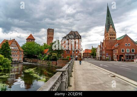 Der Wasserturm, Ilmenau, Ratsmühle, St.Johanniskirche, Innenstadt, Altstadt von Lüneburg, Niedersachsen, Deutschland Stockfoto