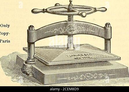 . Der amerikanische Stationer. Beispiele Arid Price Liston Application. Cob Leadinq Styles. No. 39 Falcon No. 76 Swan No. 203 Legal Medium Stände No. Br Commercial No. 707 Bank Falcon No. 307 Broad Stub No. 49 Bank No. 405 Engrossing No, 103 E. Fin* No. 504 Beaded School Pen. New York Agent-WILLY WALLACH, No. 4 Beekman St. BALTIMORE AGENT: I&gt;. W^. G1L.A.SS & CO., 19 S. CHARLES ST. SHRIVERS NEW YORK KOPIERPRESSEN. Erhielt die OnlyMedal für Copy-ing-Pressen auf der PansExposition von 1878.. Alle Größen, von smallestto die größte im Einsatz. Allstyles, vom niedrigsten Preisezu den am meisten aufwendetfini Stockfoto