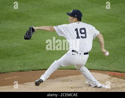 Bronx, Usa. September 2020. New York Yankees Start Pitcher Masahiro Tanaka wirft einen Pitch im ersten Inning gegen die Tampa Bay Rays am Yankee Stadium am Dienstag, 1. September 2020 in New York City. Foto von John Angelillo/UPI Kredit: UPI/Alamy Live Nachrichten Stockfoto