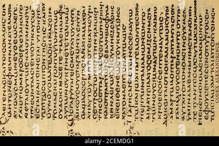 . Die Heilige Bibel mit dem Alten und Neuen Testament ... Platte XIX. - DOKUMENT ÜBER PAPYRUS, AUS ÄGYPTEN, in Form einer um Qmit Papyrus-Streifen gebundenen und mit zwei Tonsiegeln versiegelten Rolle; aus der griechisch-römischen Zeit. (British Museum.). Tafel XIV.-CODEX ALEXANDRINUS (St. Luke XII. 54-xi. 4) – Fünftes Jahrhundert. (British Museum, Royal MS. 1. D. V-viii.)die Bibel in Griechisch, geschrieben in unzialen Buchstaben im fünften Jahrhundert. Der Text ist in zwei Spalten zu einer Seite angeordnet. Es gehörte einst der Patriarchalkammer von Alexandria (woher sein Name), und wurde wahrscheinlich von Cyril Lucar, Patriarch von Al Stockfoto