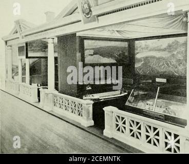 . Die Geschichte der Ausstellung, die offizielle Geschichte der internationalen Feier, die 1915 in San Francisco stattfand, um der Entdeckung des Pazifischen Ozeans und dem Bau des Panamakanals zu gedenken. EIN SPRECHENDER-MACHIXE-THEATER. Stockfoto