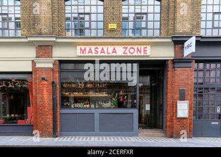 Masala Zone, indische Restaurantkette und Curry House, Außenfassade, Floral Street, Covent Garden, London, England, Großbritannien Stockfoto