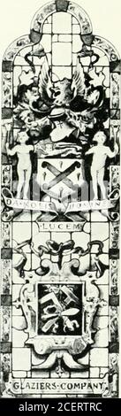 . Geschichte der worshipful Company of Glazers of the City of London, sonst die Company of Glazers and Painters of Glass. Mens verbunden mit dieser Einladung. Das Gericht stimmte dem Vorschlag zu.25. Januar 1896. – dem Meister und Herrn Thorne wurde für die große Freude, die die Anwesenheit von Damen beim späten Bankett mit sich brachte, gedankt. 25. Januar 1897. – EIN Bericht über die finanzielle Lage des Unternehmens wurde veröffentlicht. 21. Sept. 1898. – das Gericht wurde über den Tod ihres verstorbenen Sachbearbeiterin, Herrn W. J. B.Tippets, informiert und stimmte einstimmig dem Beileid zu. Sein Sohn, Herr W. J. B.Ti Stockfoto