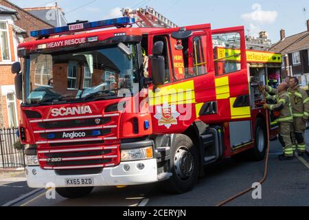 Brentwood Essex 2. September 2020 Essex Feuer- und Rettungsgerät Besuchen Sie ein Hausbrand in Brentwood Essex Kredit: Ian Davidson/Alamy Live News Stockfoto