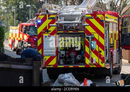 Brentwood Essex 2. September 2020 Essex Feuer- und Rettungsgerät Besuchen Sie ein Hausbrand in Brentwood Essex Kredit: Ian Davidson/Alamy Live News Stockfoto