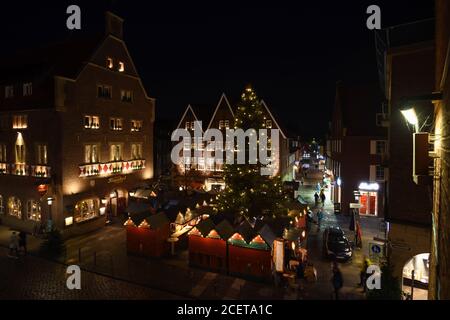 Münster, Kiepenkerl-Platz, weihnachtsmarkt in der Altstadt, Innenstadt von Münster, Nordrhein-Westfalen, Deutschland, Europa. Stockfoto