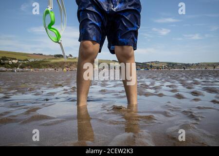 Bigbury-on-Sea Strand mit Blick auf Burgh Island, Gebiet von außergewöhnlicher natürlicher Schönheit, South West Devon Küste, England, Großbritannien Stockfoto