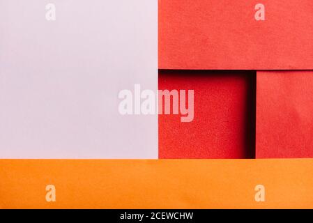 Abstrakte Geometrie Farbe Papier Textur Hintergrund mit Licht und Schatten. Minimal Origami 3d modernes Design Layout Banner. Lebendige kreative bunte Quadrat Stockfoto