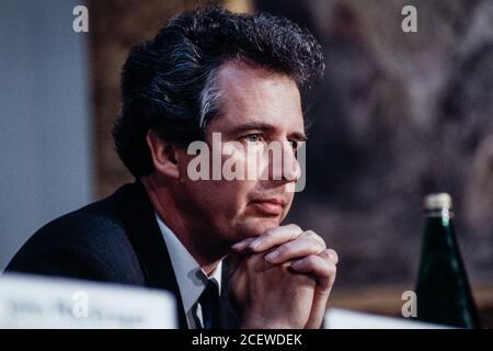 William Waldegrave MP bei der Pressekonferenz der Konservativen Partei in London. 24 Mai 1994. Foto: Neil Turner Stockfoto