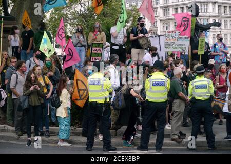 London, Großbritannien. September 2020. Extinction Rebellion Protest auf dem Parliament Square. Kredit: JOHNNY ARMSTEAD/Alamy Live Nachrichten Stockfoto