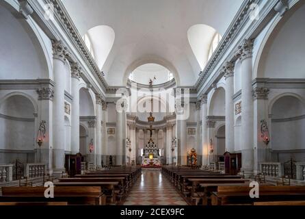 Venedig, Insel Giudecca. Kirche Il Redentore, 1577-1592 nach Plänen von Andrea Palladio erbaut, Innenraum, Blick nach Norden zum Altar Stockfoto