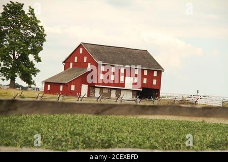 Große Scheune im ländlichen Pennsylvania, USA Stockfoto