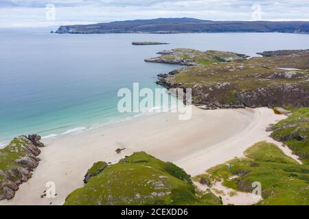 Luftaufnahme von Ceannabeinne Beach in der Nähe von Durness an der Nordküste von Sutherland, Highland Region, Schottland, Großbritannien Stockfoto