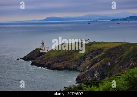 Baily Leuchtturm in Howth. Leuchtturm im südöstlichen Teil von Howth Head in der Grafschaft Dublin. Stockfoto