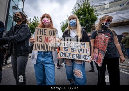 Ausgehend von der politischen Partei der Initiative Party (TTIP), inspiriert von der Bewegung Black Lives Matter, marschieren Protestmärsche von Notting Hill in London, Großbritannien. Stockfoto