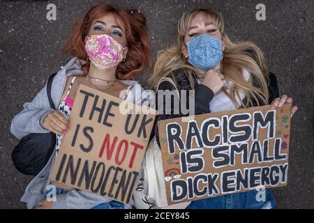 Ausgehend von der politischen Partei der Initiative Party (TTIP), inspiriert von der Bewegung Black Lives Matter, marschieren Protestmärsche von Notting Hill in London, Großbritannien. Stockfoto