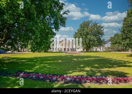 Historischer Palast in der Stadt Walewice, Polen. Stockfoto