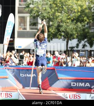 Lausanne, Schweiz. September 2020. LAUSANNE, SCHWEIZ - SEP 02: Cole WALSH aus den USA im Pole Vault Athletissima Lausanne City Event für die Diamond League 2020 auf dem Place de l'Europe in Lausanne Credit: Mickael Chavet/Alamy Live News Stockfoto