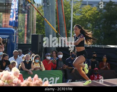 Lausanne, Schweiz. September 2020. LAUSANNE, SCHWEIZ - SEP 02: Robeilys PEINADO aus Venezuela im Pole Vault Athletissima Lausanne City Event Zählung für die Diamond League 2020 am Place de l'Europe in Lausanne Credit: Mickael Chavet/Alamy Live News Stockfoto