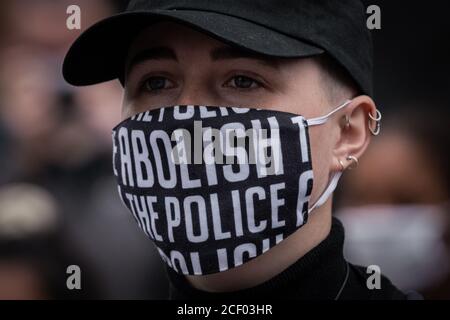 Ausgehend von der politischen Partei der Initiative Party (TTIP), inspiriert von der Bewegung Black Lives Matter, marschieren Protestmärsche von Notting Hill in London, Großbritannien. Stockfoto