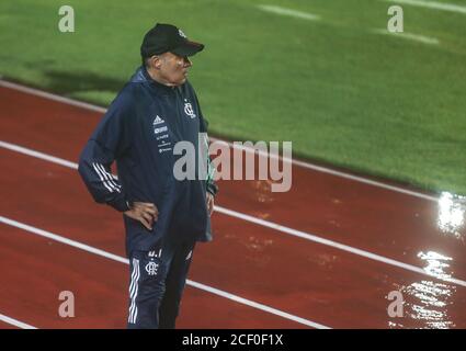 Salvador, Brasilien. September 2020. Domènec Torrent, Flamengo Trainer, während Bahia und Flamengo, an diesem Mittwoch (02), in einem Spiel gültig für die 7. Runde der brasilianischen Meisterschaft 2020, Spiel im Pituaçu Stadion, in Salvador, Bahia, Brasilien statt. Quelle: Tiago Caldas/FotoArena/Alamy Live News Stockfoto